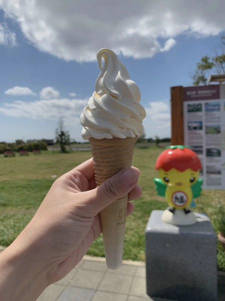 <i>Apr. 3, 2021<br>Asahi/季楽里あさひ<br>Stamps: 1<br>Soft Serve: 1</i>