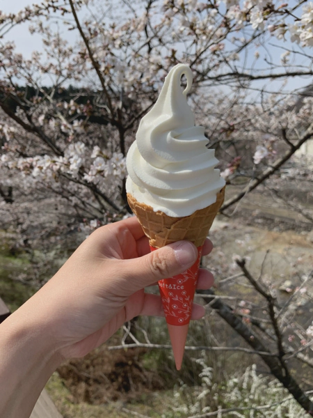<i>Mar. 27, 2021<br>Ashigakubo/果樹公園あしがくぼ<br>Stamps: 1<br>Soft Serve: 1</i>
