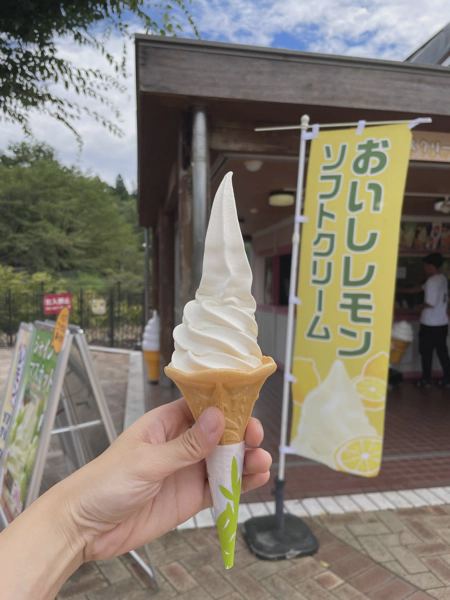 <i>Jan. 28, 2023<br>Utsunomiya/うつのみや ろまんちっく村<br>Stamps: 2<br>Soft Serve: 1</i>